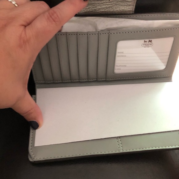 Coach Ashley Slim Envelope Leather Wallet NWT - Picture 3 of 6